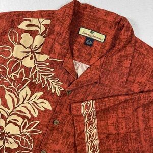 Tommy‎ Bahama Men’s M Red Silk Floral Hawaiian Shirt